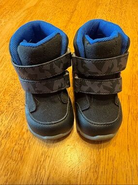 See Kai Run Black and Blue High-Top Waterproof Toddler Boots